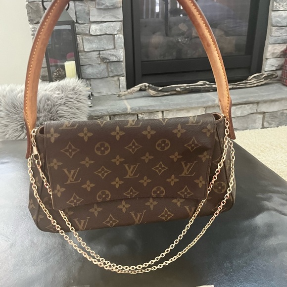 💯 Louis Vuitton purse BUNDLE like new with dust bag and teddy bear keychain - Picture 16 of 16